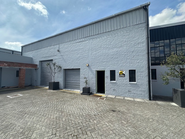 To Let commercial Property for Rent in Maitland Western Cape